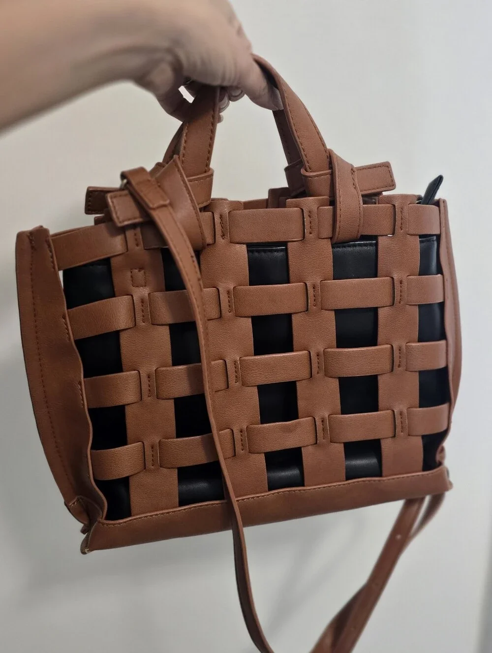Anthropologie Rio Tote Bag in Brown Woven Cage with Black inner pouch crossbody